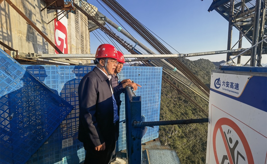 汪家强率队走访“两桥”项目部